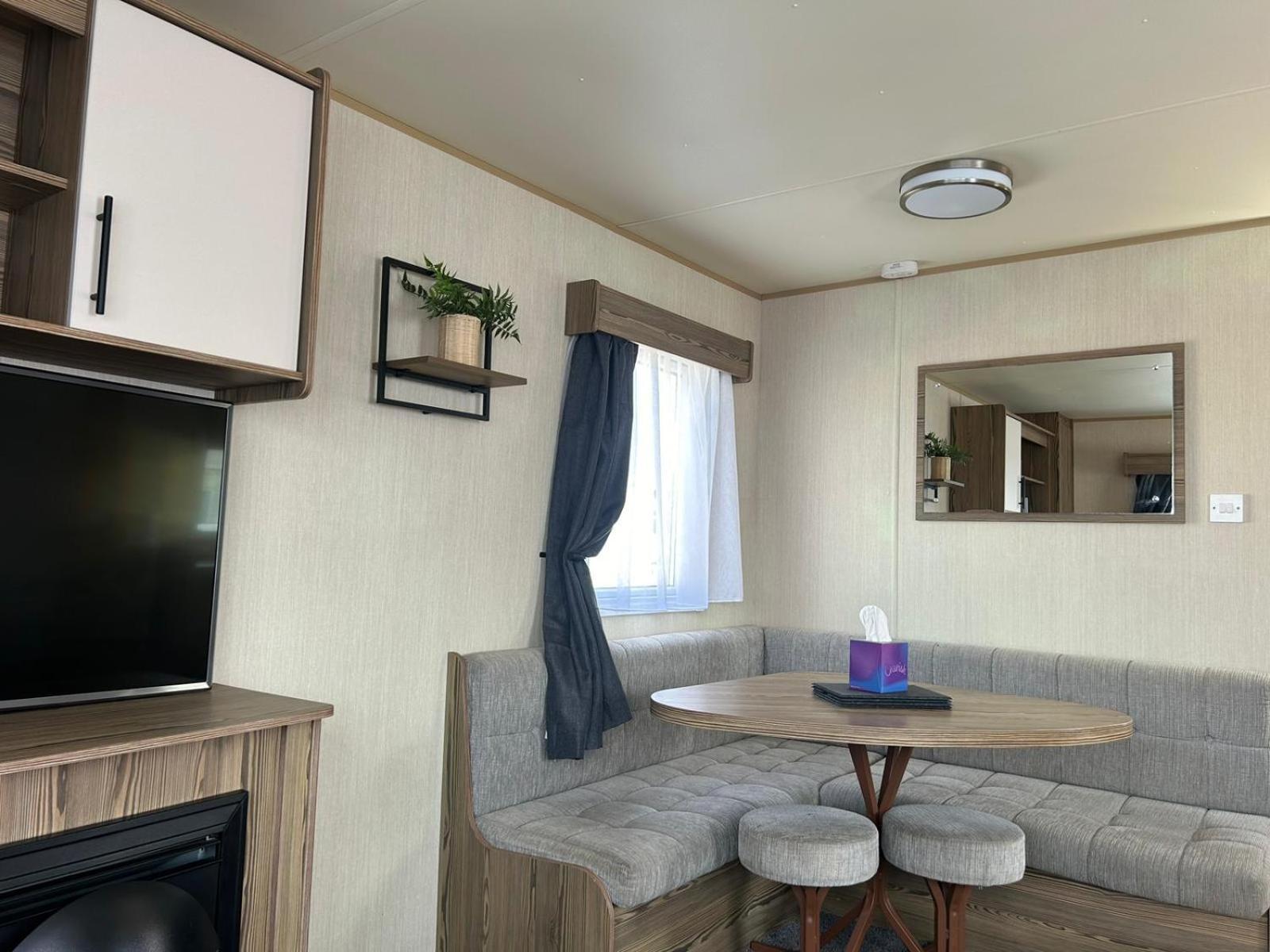 Blue Dolphin Holiday Park Gristhorpe Exteriör bild