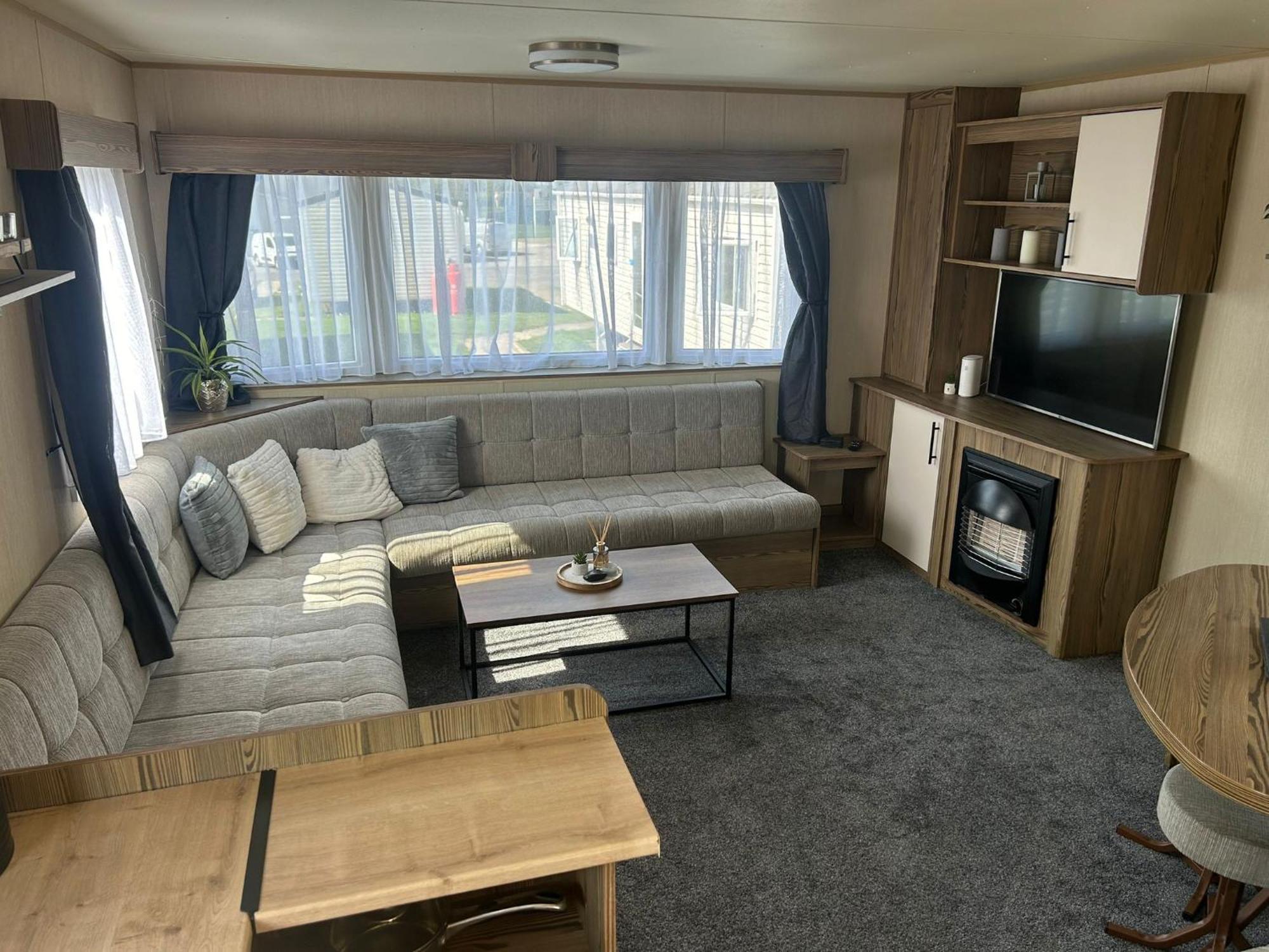 Blue Dolphin Holiday Park Gristhorpe Exteriör bild